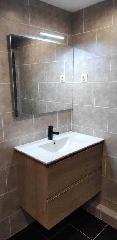 Appartement Entierement Refait A Neuf A 150 M De La Plage Narbonne-Plage Exteriör bild