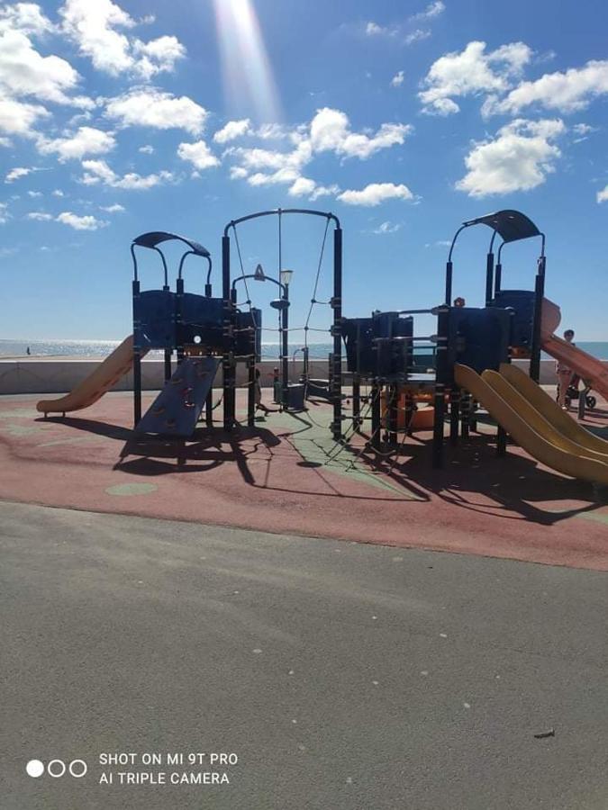 Appartement Entierement Refait A Neuf A 150 M De La Plage Narbonne-Plage Exteriör bild